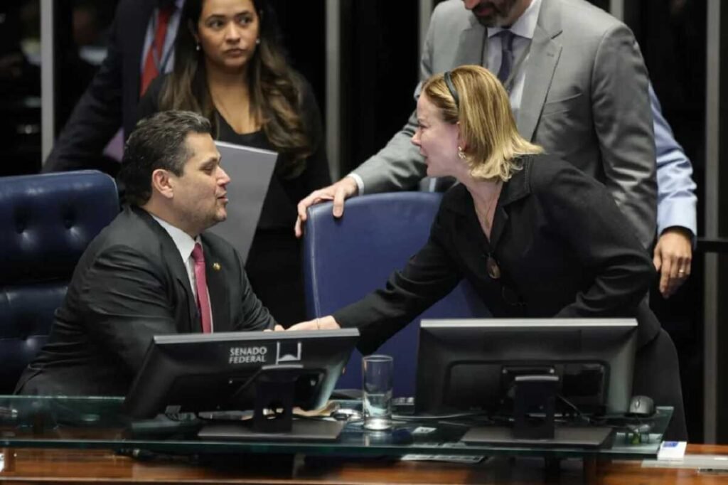 Senado aprova isenção de IR para quem ganha até r$ 5 mil a partir de 2026