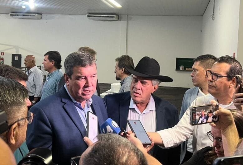 Eduardo Riedel participou da posse da nova diretoria do Sindicato Rural de Dourados