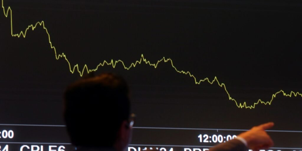 Ibovespa alcança novo recorde histórico, superando 154 mil pontos