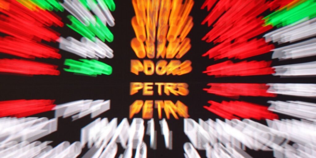 Ibovespa alcança novo recorde em meio a pressões externas e juros altos