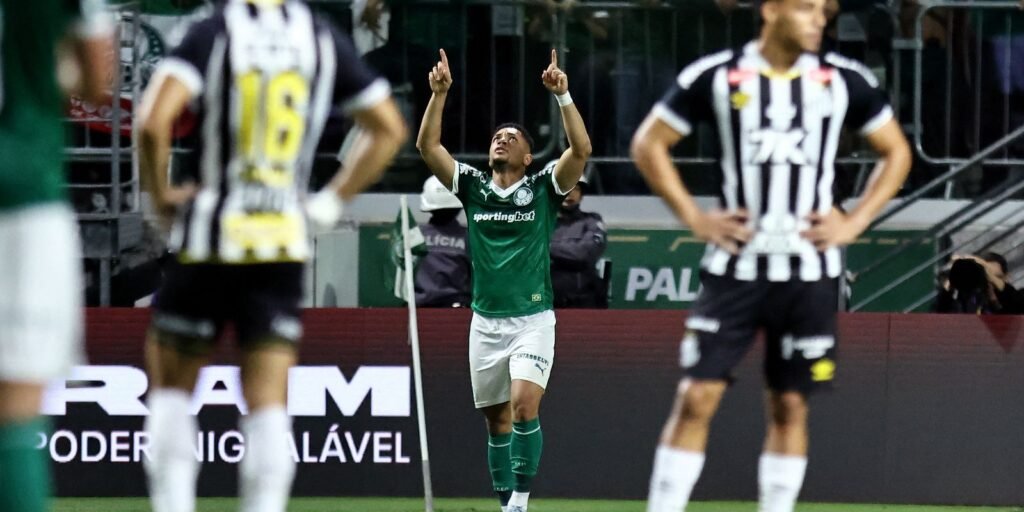 Palmeiras garante vitória no clássico contra o Santos com destaque para Vitor Roque