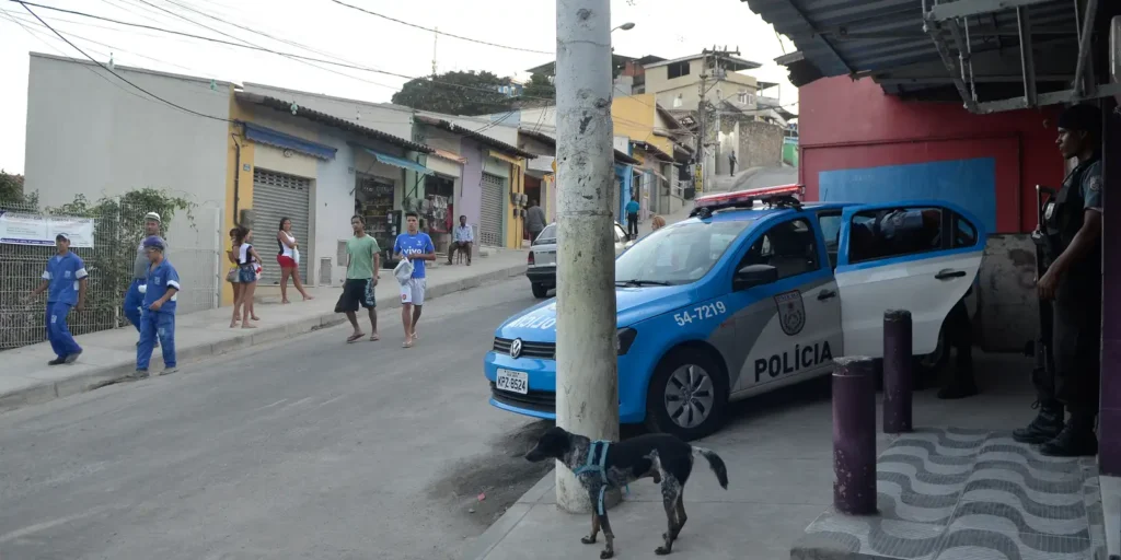 Upps no rio impulsionaram expansão do comando vermelho, aponta Abin