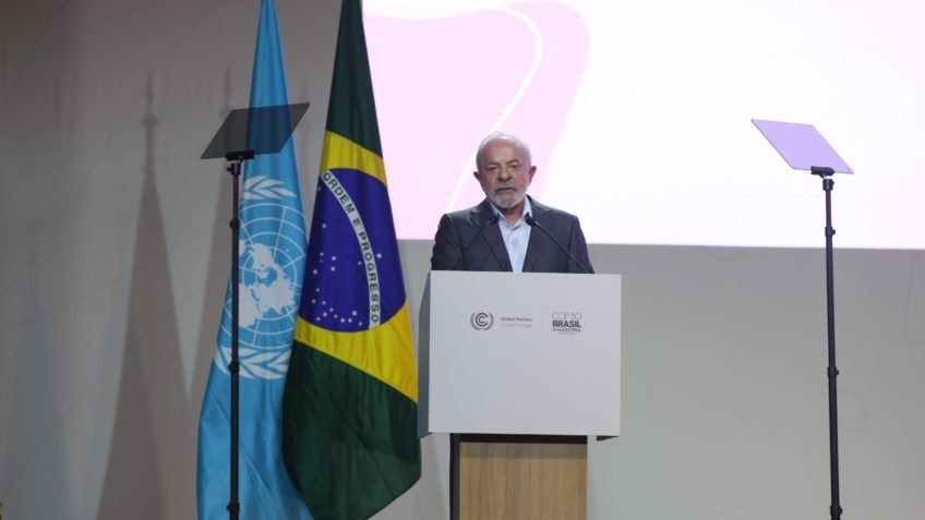 Lula discursa na COP30 e critica negacionismo e gastos militares
