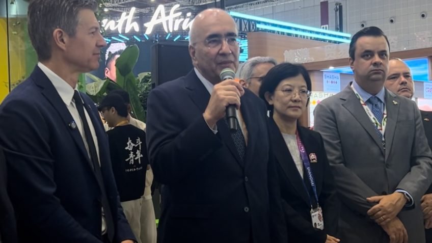 Relações Brasil-China alcançam novo patamar comercial, aponta embaixador