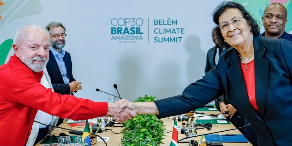 Lula busca acordos climáticos com Suriname e Papua nova Guiné na cop30