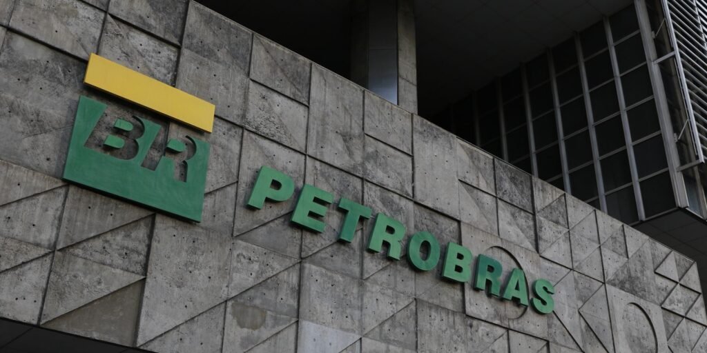 Petrobras anuncia lucro recorde de r$ 32,7 bilhões no 3º trimestre