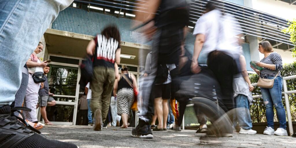 Entenda a Teoria de Resposta ao Item (TRI) e sua influência na nota do Enem 2025