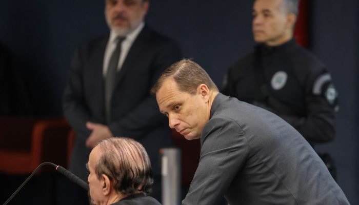 Mauro Cid passa por audiência no STF e retira tornozeleira eletrônica