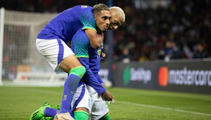 Brasil enfrenta Tunísia em último amistoso do ano