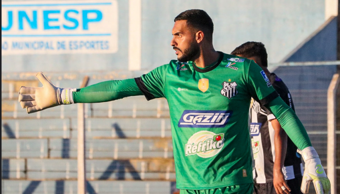 Ex-goleiro do Operário na temporada estará na temporada no Corumbaense — Foto: E