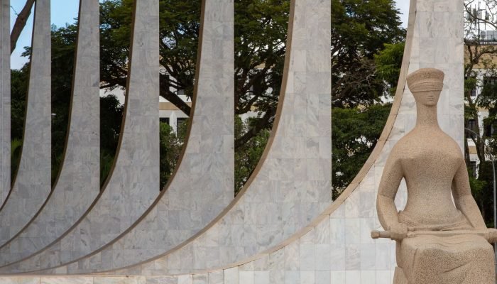 STF suspende julgamento sobre reajuste de planos de Saúde para idosos