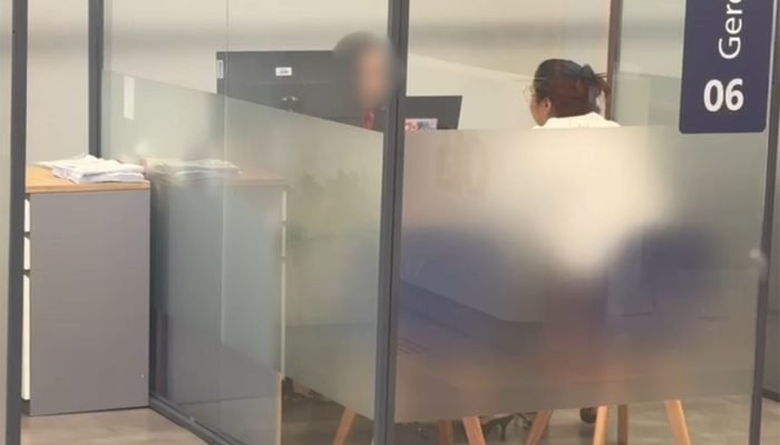 Foto: Policial abordou tio e sobrinha em um bar na Barra da Tijuca, zona sudoest