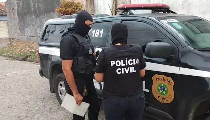 Policiais civis de Neópolis, cidade de Sergipe onde homem foi preso (Foto: Divulgação | PCSE)