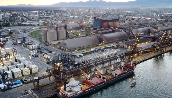 Consórcio Canal Galheta Dragagem vence leilão do Porto de Paranaguá
