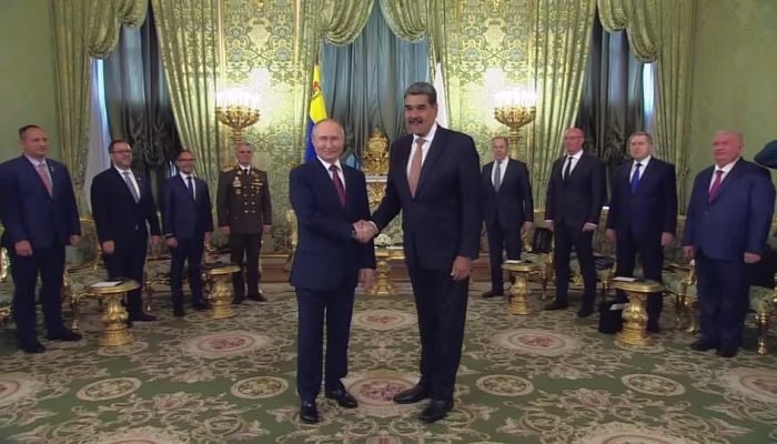 Nicolás Maduro e Vladimir Putin em Moscou — Foto: Nicolás Maduro e Vladimir Puti