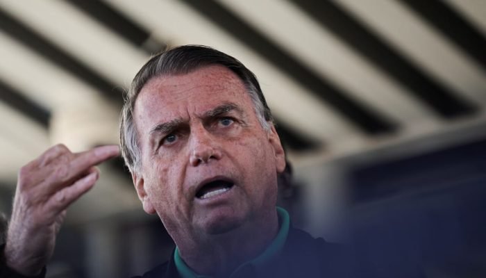2025-07-17t151903z-716924616-rc2eofargo28-rtrmadp-3-brazil-bolsonaro.jpg