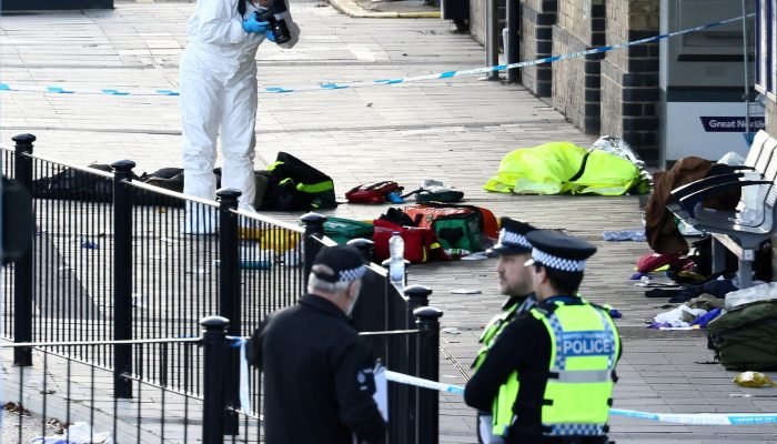 Ataque a trem em Cambridge deixa nove pessoas em estado grave