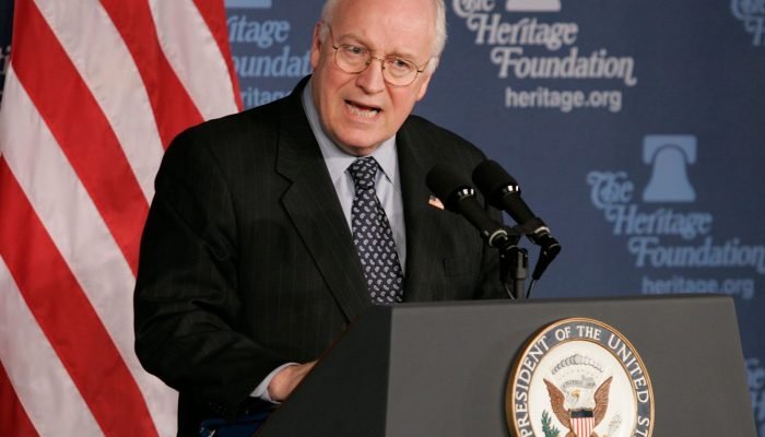 Morre aos 84 anos ex-vice-presidente dos EUA Dick Cheney