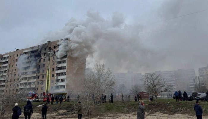 Ataque russo em Zaporizhzhia — Foto: Ataque russo em Zaporizhzhia • 17/12/2025 R