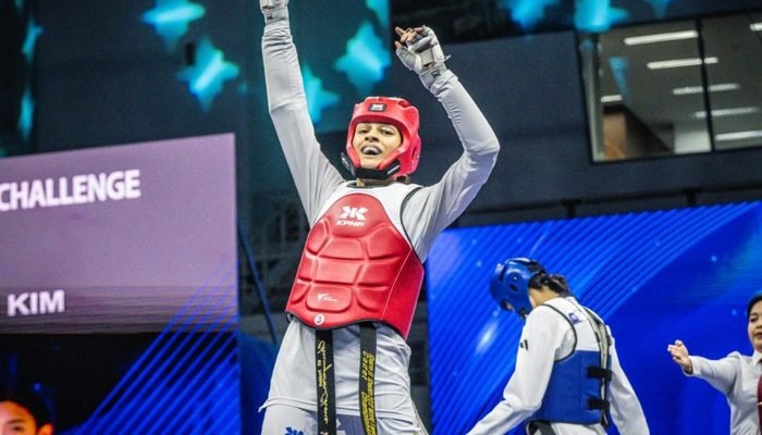 Maria Clara Pacheco é campeã mundial de taekwondo na China