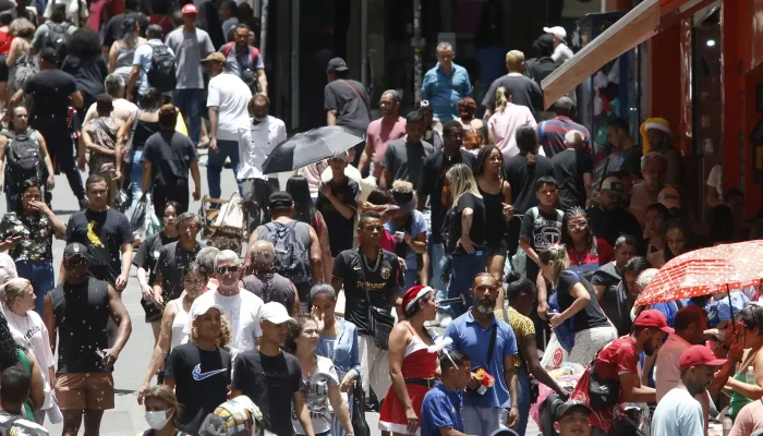 Censo 2022 Revela Nomes e Sobrenomes Mais Comuns no Brasil