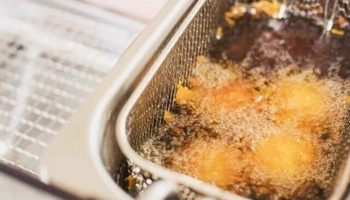 Mounjaro aumenta risco de desconforto digestivo com frituras, alertam nutricionistas