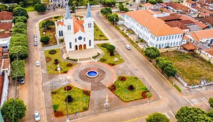 Mulher é internada com suspeita de violência sexual; comerciante é preso