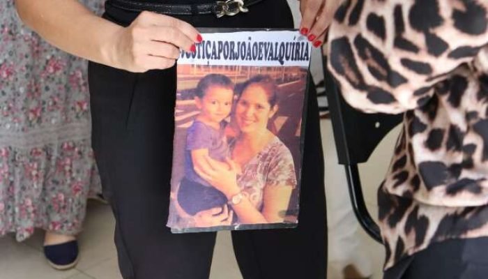 Mãe denuncia 17 falhas na investigação e quer resposta por morte de filha e neto