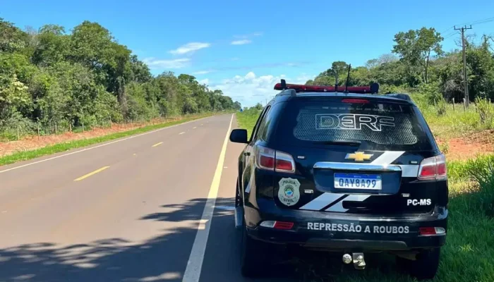 Viatura da Derf durante as diligências para capturar Elvis (Foto: Divulgação | PCMS)