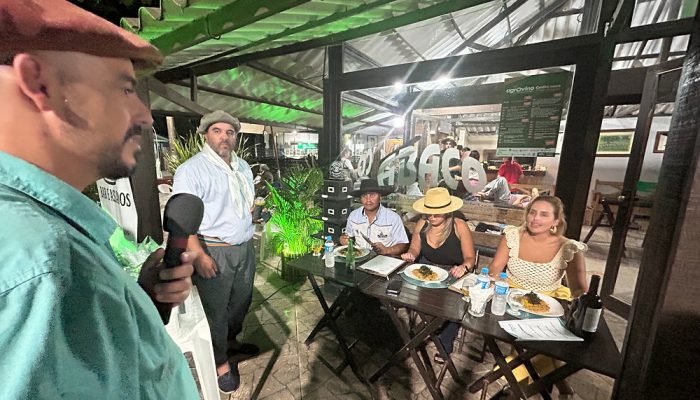 Dupla de Bagé vence concurso gastronômico Bééést Ovino Chef — Foto: Dupla de Bag