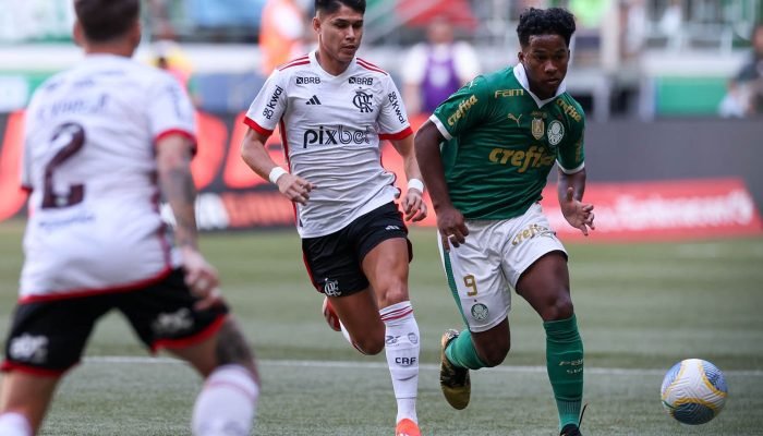 Rádio Nacional leva emoções de Flamengo x Palmeiras neste domingo