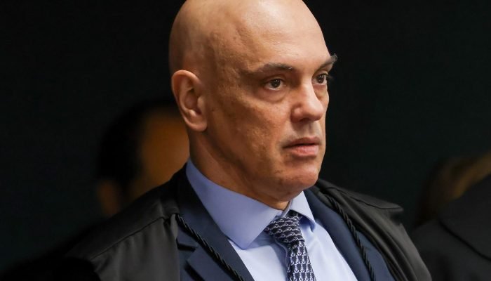 Moraes corrige mandado e determina soltura de acusada do 8 de janeiro