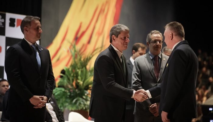 Centrão vê ‘99% de chance’ de Tarcísio concorrer à Presidência