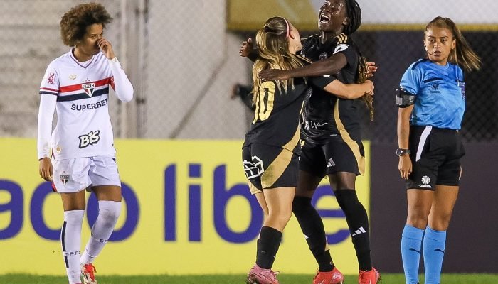 São Paulo perde na Libertadores Feminina e se complica no Grupo C
