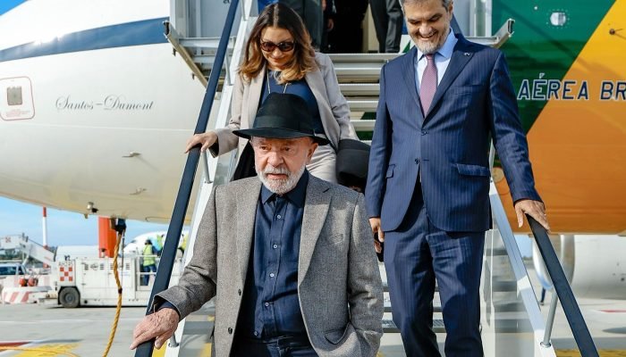 Lula chega a Roma para Fórum da FAO e encontra Papa Leão XIV
