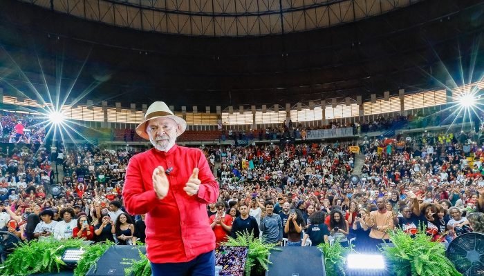 Programa Pé-de-Meia: Lula defende a universalização