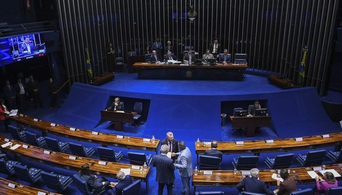 Congresso aprova isenção do IR por tempo indeterminado Congresso aprova isenção do IR por tempo indeterminado