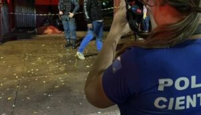 Comerciante se apresenta à polícia após suspeita de homicídio a tiros