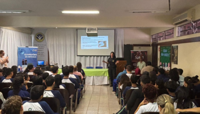 PF realiza segunda apresentação do projeto Guardiões da Infância em Guaíra/PR