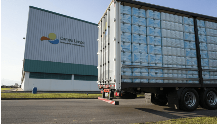 Foto: Campo Limpo reciclage embalagens de defensivos agrícolas • Divulgação