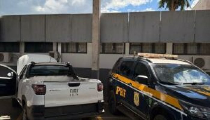 Polícia Rodoviária Federal prende mulher com mais de 100 kg de droga em carro clonado