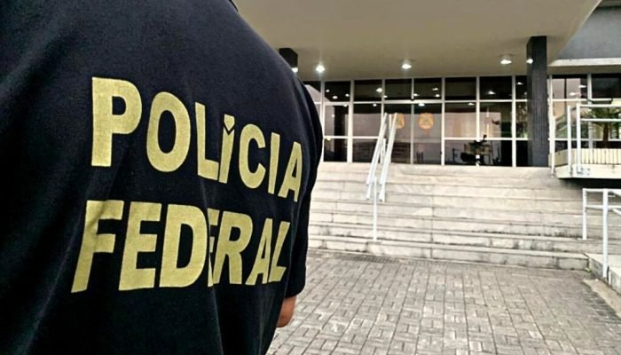 PF prende foragidos, apreende passaportes falsos e flagra tráfico de drogas no Aeroporto de Guarulhos