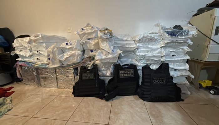 PF apreende carga de cigarros contrabandeados