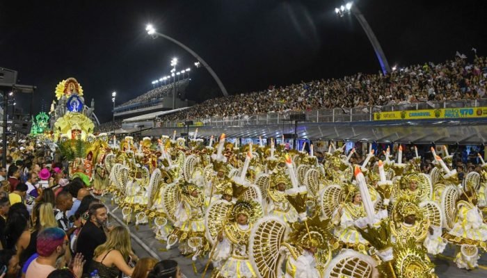 Cores e fantasias tomam conta do Anhembi durante os desfiles de escolas do Grupo