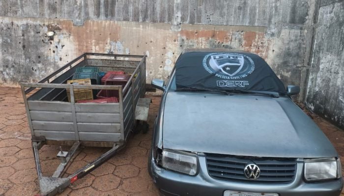 Carro e reboque foram recuperados na última sexta-feira (6) — Foto: Carro e rebo