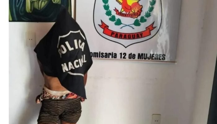 Mulher foi detida no domingo (Foto: reprodução, Polícia Nacional)