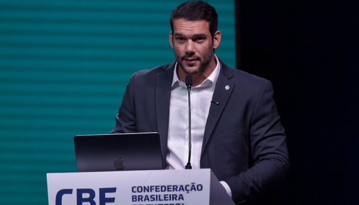 CBF confirma implantação de impedimento semiautomático para 2026