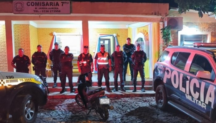 Motocicleta roubada recuperada — Foto: PM MS