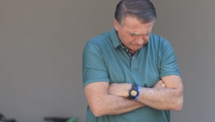 Ex-presidente Jair Bolsonaro é preso em Brasília