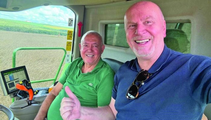 Foto: Empresário Fernando Fantauzzi, à direita, demonstra otimismo no Comercial